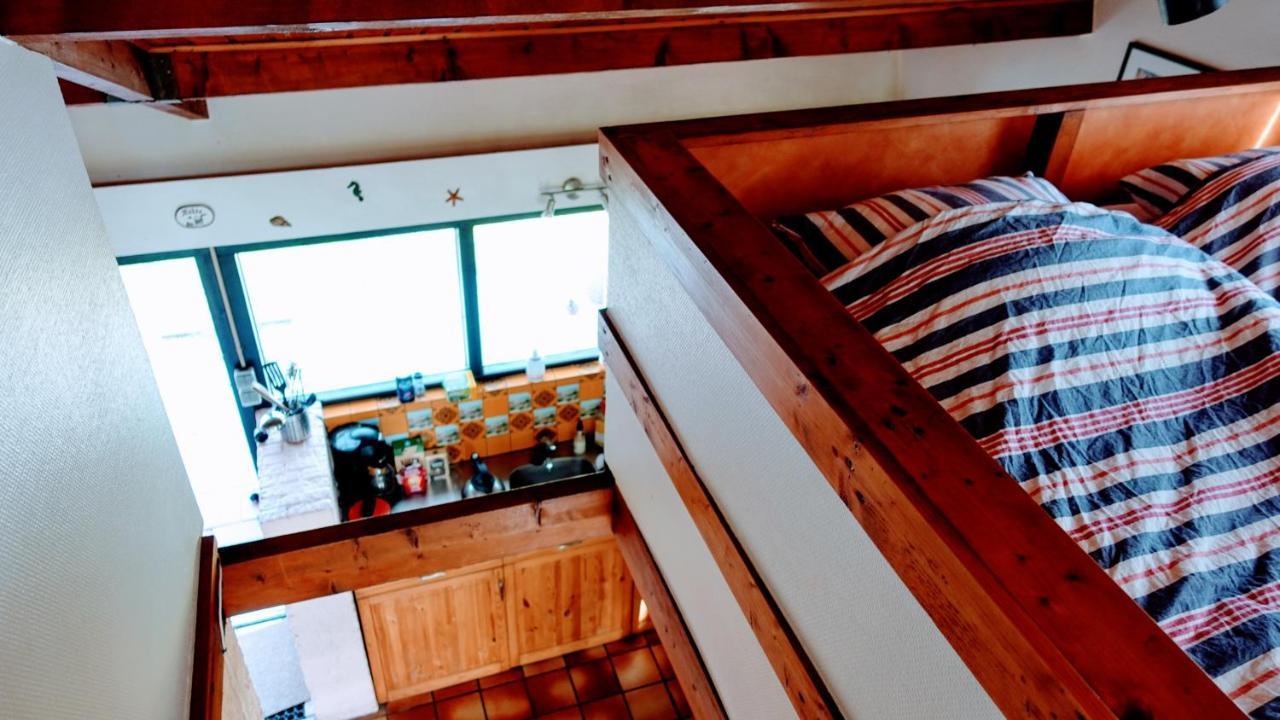 Oude-Tonge Holiday House Near Fishing Waters Экстерьер фото